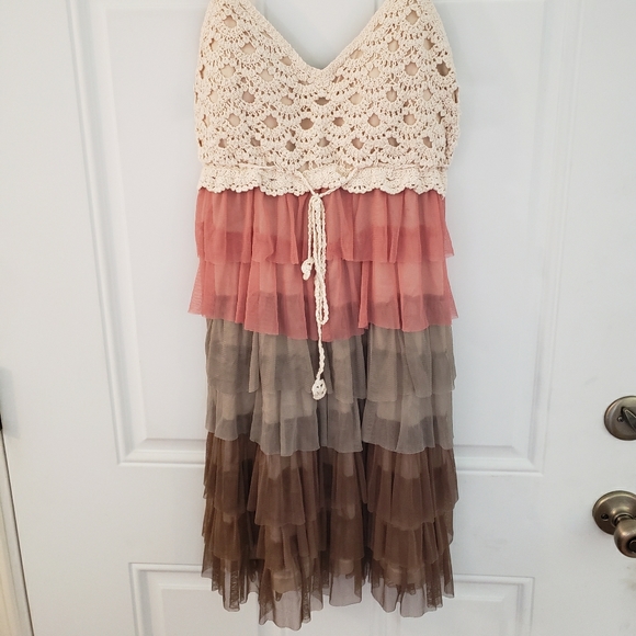 Dress - Picture 1 of 4